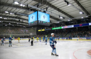 ArKaos Studio Server 4K bespielt in der Einssporthalle Kassel knapp 7 Millionen Pixel Eissporthalle_IMG_1437