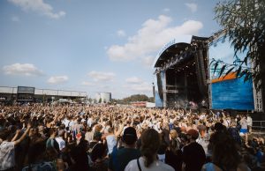 24 Tonnen Material für die Stromversorgung beim Musik- und Kunstwochenende in Hamburg