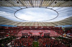 insglück realisiert spektakuläres „Coming Home“-Event für Bayer 04 Leverkusen in der BayArena