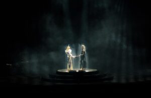 Zweckentfremdet im besten Sinne: ELATION KL Cyc S auf Tour mit Podcast „Mord auf Ex“