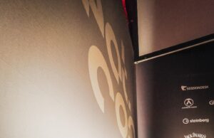 TLT Event AG investiert in ELATION Pulse Panel FX und KL Cyc L