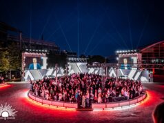 Lichtdesigner Chris Moylan setzt neuen Audi Q3 mit ELATION Proteus und Pulse in Szene