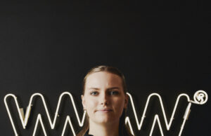 Jana Leonhardt steigt zur Project Managerin auf